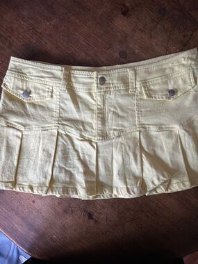 Yellow I AM GIA Mini skirt
